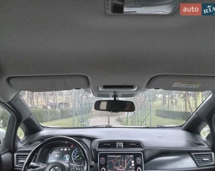 Білий Ніссан Ліф, об'ємом двигуна 0 л та пробігом 81 тис. км за 16990 $, фото 30 на Automoto.ua