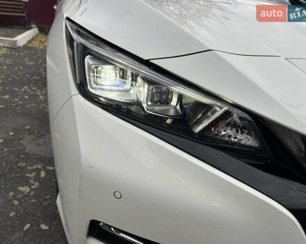 Белый Ниссан Лиф, объемом двигателя 0 л и пробегом 41 тыс. км за 15300 $, фото 11 на Automoto.ua