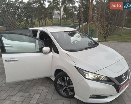 Білий Ніссан Ліф, об'ємом двигуна 0 л та пробігом 81 тис. км за 16990 $, фото 18 на Automoto.ua