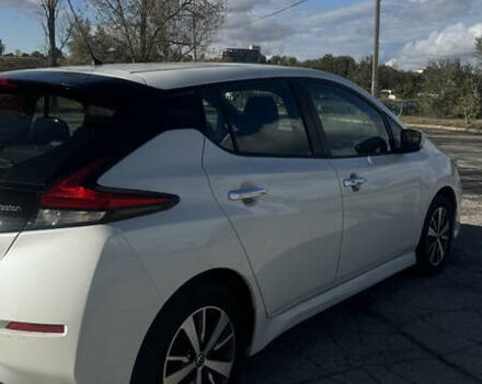 Білий Ніссан Ліф, об'ємом двигуна 0 л та пробігом 62 тис. км за 16000 $, фото 6 на Automoto.ua