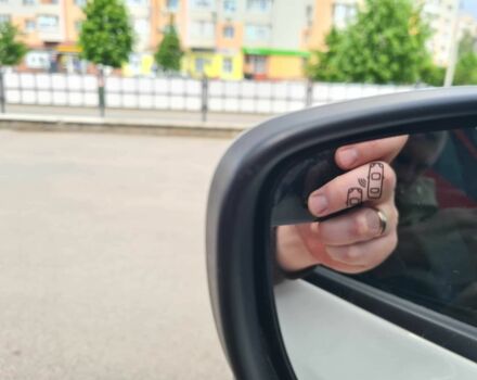 Білий Ніссан Ліф, об'ємом двигуна 0 л та пробігом 85 тис. км за 13500 $, фото 9 на Automoto.ua