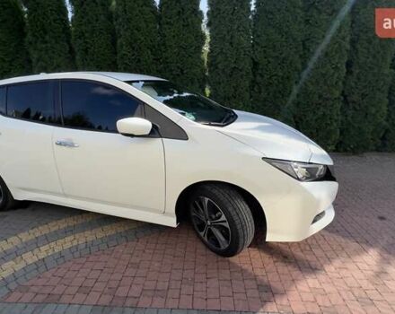 Белый Ниссан Лиф, объемом двигателя 0 л и пробегом 55 тыс. км за 17500 $, фото 1 на Automoto.ua