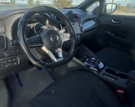 Білий Ніссан Ліф, об'ємом двигуна 0 л та пробігом 62 тис. км за 16000 $, фото 7 на Automoto.ua