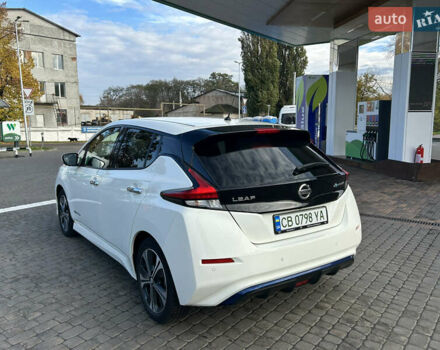 Белый Ниссан Лиф, объемом двигателя 0 л и пробегом 41 тыс. км за 15300 $, фото 2 на Automoto.ua