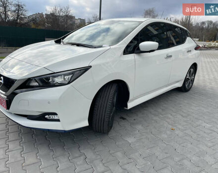 Белый Ниссан Лиф, объемом двигателя 0 л и пробегом 68 тыс. км за 16500 $, фото 1 на Automoto.ua