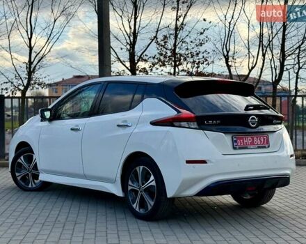 Білий Ніссан Ліф, об'ємом двигуна 0 л та пробігом 98 тис. км за 15450 $, фото 13 на Automoto.ua