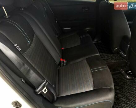 Белый Ниссан Лиф, объемом двигателя 0 л и пробегом 72 тыс. км за 13750 $, фото 14 на Automoto.ua