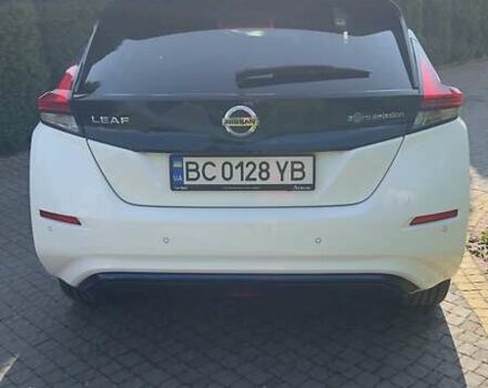 Белый Ниссан Лиф, объемом двигателя 0 л и пробегом 55 тыс. км за 17500 $, фото 5 на Automoto.ua