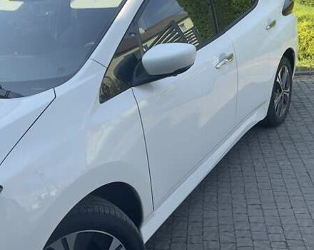 Белый Ниссан Лиф, объемом двигателя 0 л и пробегом 55 тыс. км за 17500 $, фото 8 на Automoto.ua