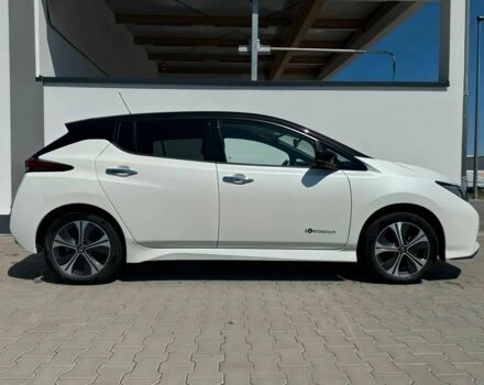 Білий Ніссан Ліф, об'ємом двигуна 0 л та пробігом 43 тис. км за 9000 $, фото 7 на Automoto.ua