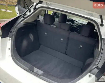 Білий Ніссан Ліф, об'ємом двигуна 0 л та пробігом 81 тис. км за 13700 $, фото 5 на Automoto.ua