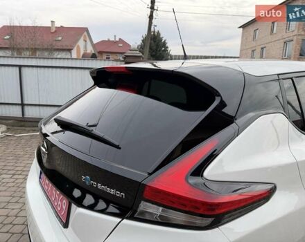 Белый Ниссан Лиф, объемом двигателя 0 л и пробегом 127 тыс. км за 14999 $, фото 18 на Automoto.ua