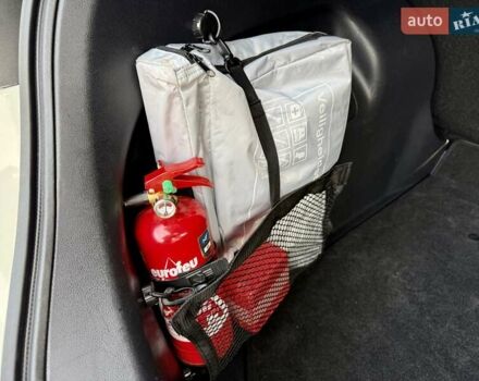 Білий Ніссан Ліф, об'ємом двигуна 0 л та пробігом 98 тис. км за 15450 $, фото 95 на Automoto.ua