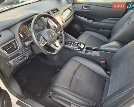 Белый Ниссан Лиф, объемом двигателя 0 л и пробегом 39 тыс. км за 14900 $, фото 8 на Automoto.ua