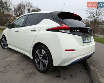 Белый Ниссан Лиф, объемом двигателя 0 л и пробегом 77 тыс. км за 12999 $, фото 3 на Automoto.ua