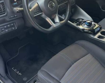 Белый Ниссан Лиф, объемом двигателя 0 л и пробегом 55 тыс. км за 17500 $, фото 57 на Automoto.ua