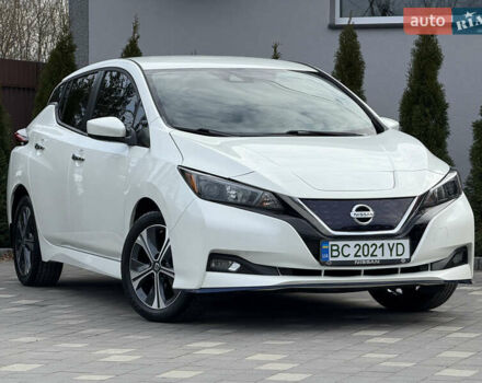 Белый Ниссан Лиф, объемом двигателя 0 л и пробегом 100 тыс. км за 15450 $, фото 2 на Automoto.ua