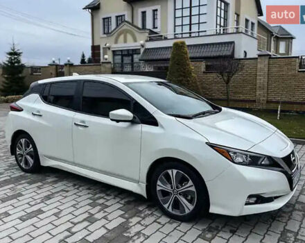 Білий Ніссан Ліф, об'ємом двигуна 0 л та пробігом 81 тис. км за 13700 $, фото 17 на Automoto.ua