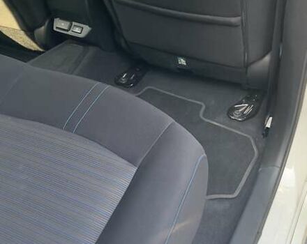 Белый Ниссан Лиф, объемом двигателя 0 л и пробегом 55 тыс. км за 17500 $, фото 42 на Automoto.ua