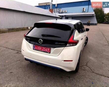 Белый Ниссан Лиф, объемом двигателя 0 л и пробегом 72 тыс. км за 13750 $, фото 40 на Automoto.ua