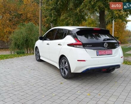 Белый Ниссан Лиф, объемом двигателя 0 л и пробегом 76 тыс. км за 13800 $, фото 4 на Automoto.ua