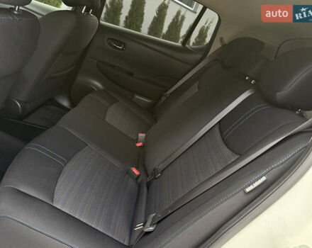 Белый Ниссан Лиф, объемом двигателя 0 л и пробегом 100 тыс. км за 15450 $, фото 29 на Automoto.ua