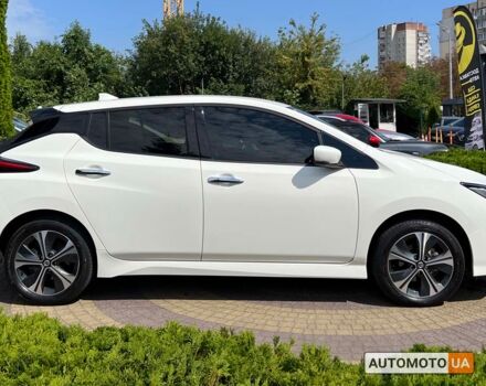 Белый Ниссан Лиф, объемом двигателя 62 л и пробегом 35 тыс. км за 18500 $, фото 7 на Automoto.ua