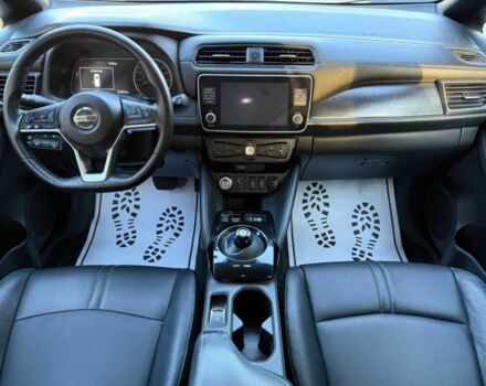 Белый Ниссан Лиф, объемом двигателя 0 л и пробегом 55 тыс. км за 10900 $, фото 4 на Automoto.ua