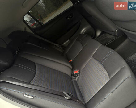 Белый Ниссан Лиф, объемом двигателя 0 л и пробегом 100 тыс. км за 15450 $, фото 34 на Automoto.ua