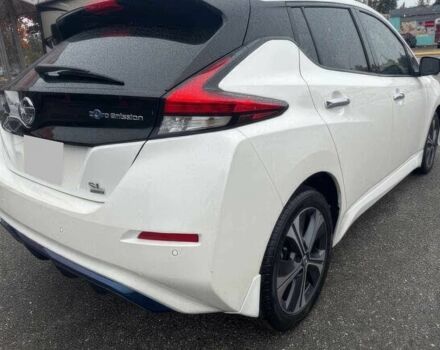 Белый Ниссан Лиф, объемом двигателя 0 л и пробегом 33 тыс. км за 11000 $, фото 7 на Automoto.ua