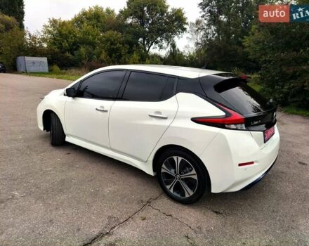 Белый Ниссан Лиф, объемом двигателя 0 л и пробегом 72 тыс. км за 13750 $, фото 44 на Automoto.ua