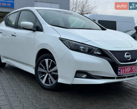 Білий Ніссан Ліф, об'ємом двигуна 0 л та пробігом 54 тис. км за 13800 $, фото 21 на Automoto.ua