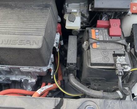 Белый Ниссан Лиф, объемом двигателя 0 л и пробегом 55 тыс. км за 17500 $, фото 76 на Automoto.ua