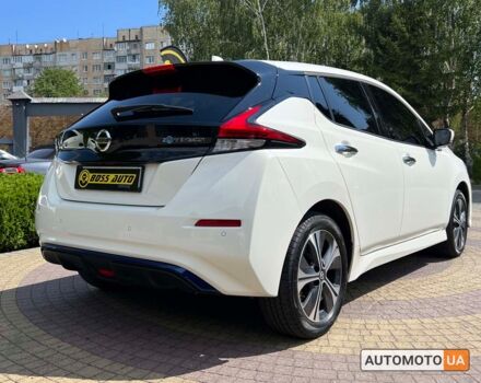 Белый Ниссан Лиф, объемом двигателя 62 л и пробегом 35 тыс. км за 18500 $, фото 6 на Automoto.ua