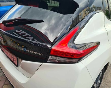 Білий Ніссан Ліф, об'ємом двигуна 0 л та пробігом 85 тис. км за 13500 $, фото 12 на Automoto.ua