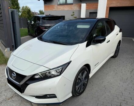 Білий Ніссан Ліф, об'ємом двигуна 0 л та пробігом 68 тис. км за 9000 $, фото 2 на Automoto.ua