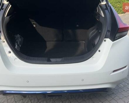 Белый Ниссан Лиф, объемом двигателя 0 л и пробегом 55 тыс. км за 17500 $, фото 39 на Automoto.ua