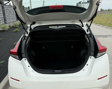 Белый Ниссан Лиф, объемом двигателя 0 л и пробегом 68 тыс. км за 12700 $, фото 2 на Automoto.ua