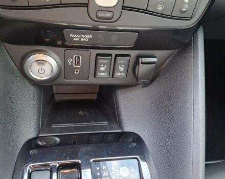 Белый Ниссан Лиф, объемом двигателя 0 л и пробегом 39 тыс. км за 14900 $, фото 14 на Automoto.ua