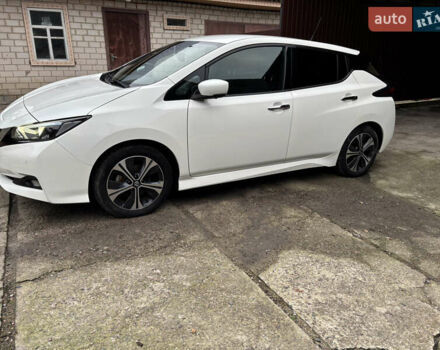 Белый Ниссан Лиф, объемом двигателя 0 л и пробегом 68 тыс. км за 14230 $, фото 8 на Automoto.ua