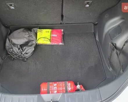 Белый Ниссан Лиф, объемом двигателя 0 л и пробегом 120 тыс. км за 11800 $, фото 16 на Automoto.ua