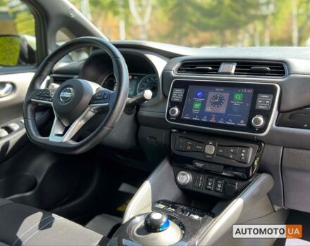 Белый Ниссан Лиф, объемом двигателя 62 л и пробегом 35 тыс. км за 18500 $, фото 10 на Automoto.ua