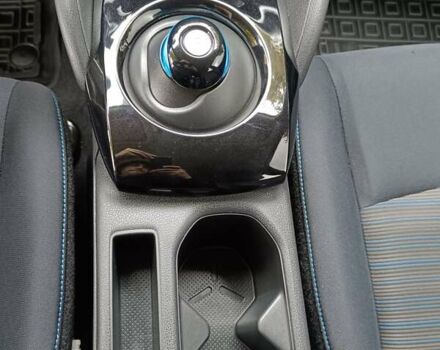 Белый Ниссан Лиф, объемом двигателя 0 л и пробегом 76 тыс. км за 13800 $, фото 20 на Automoto.ua