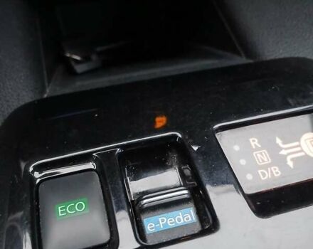 Белый Ниссан Лиф, объемом двигателя 0 л и пробегом 109 тыс. км за 12900 $, фото 12 на Automoto.ua