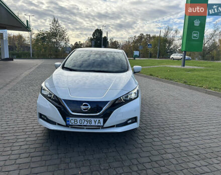 Белый Ниссан Лиф, объемом двигателя 0 л и пробегом 41 тыс. км за 15300 $, фото 6 на Automoto.ua