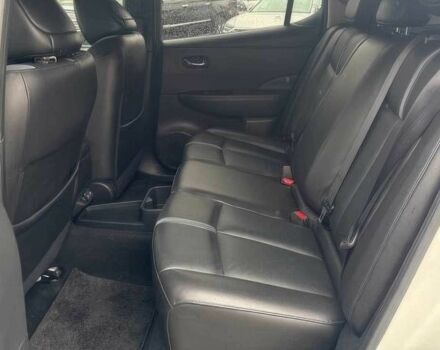 Белый Ниссан Лиф, объемом двигателя 0 л и пробегом 40 тыс. км за 8900 $, фото 11 на Automoto.ua