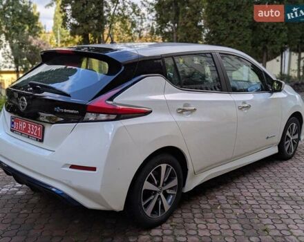 Белый Ниссан Лиф, объемом двигателя 0 л и пробегом 77 тыс. км за 12999 $, фото 5 на Automoto.ua