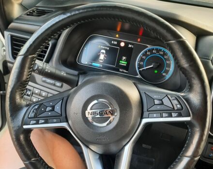 Білий Ніссан Ліф, об'ємом двигуна 0 л та пробігом 80 тис. км за 13500 $, фото 3 на Automoto.ua