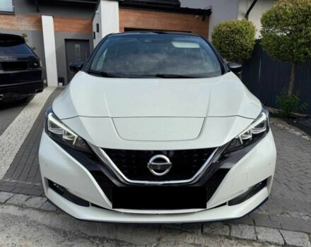 Білий Ніссан Ліф, об'ємом двигуна 0 л та пробігом 68 тис. км за 9000 $, фото 1 на Automoto.ua