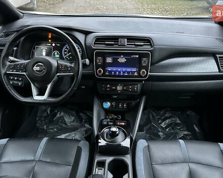 Белый Ниссан Лиф, объемом двигателя 0 л и пробегом 61 тыс. км за 13700 $, фото 20 на Automoto.ua